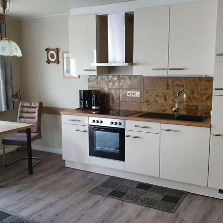 Modern, Spacious And Central Location Aberdare Exterior photo