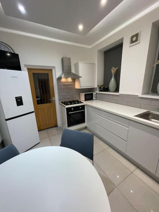 Modern, Spacious And Location Holiday home *